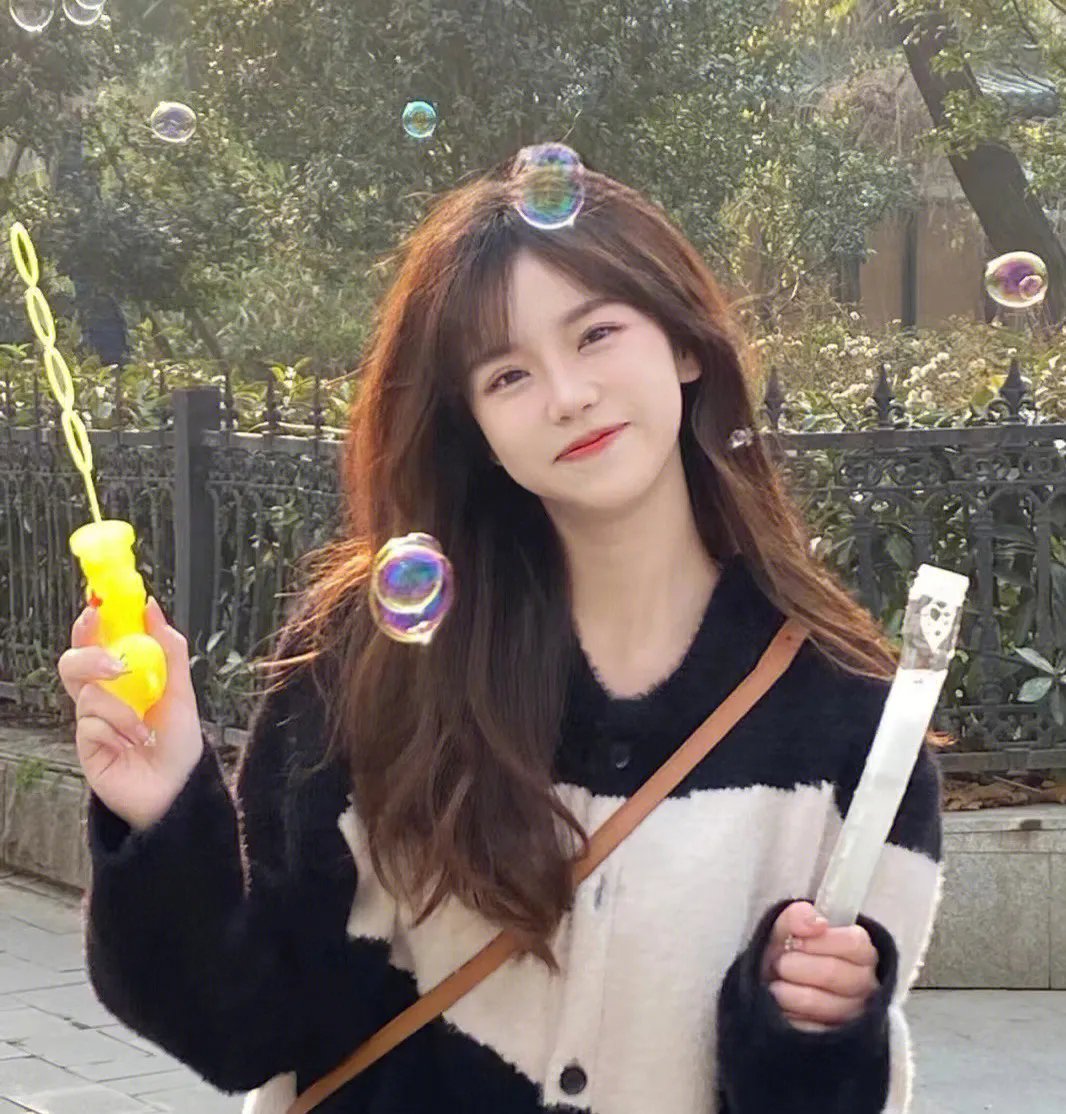 团宠文女配重生后